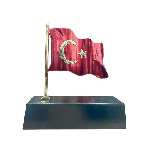 Siyah Masaüstü Bayraklı İsimlik